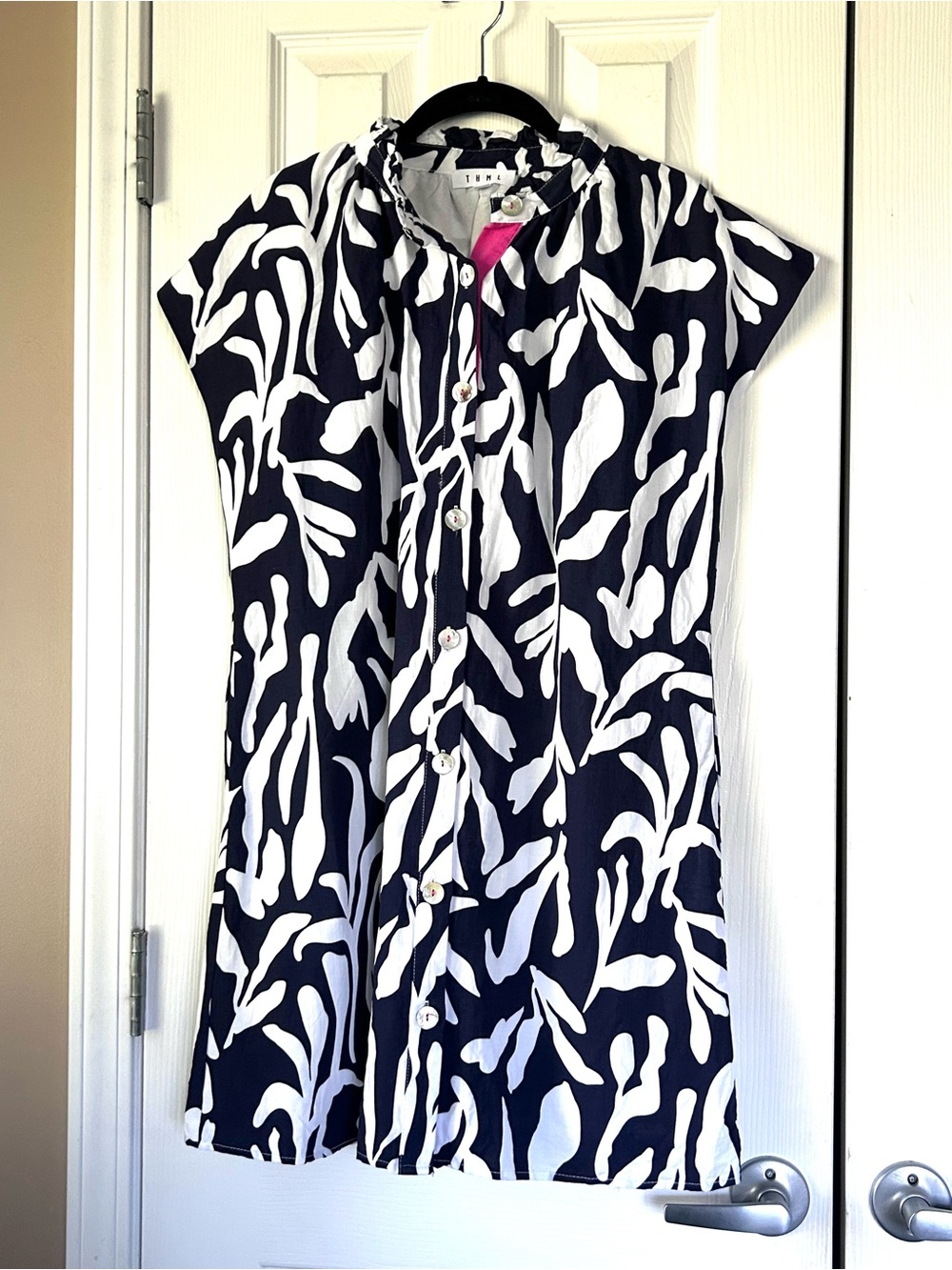 THML Navy & White Abstract Floral Button Front Dress Size Medium